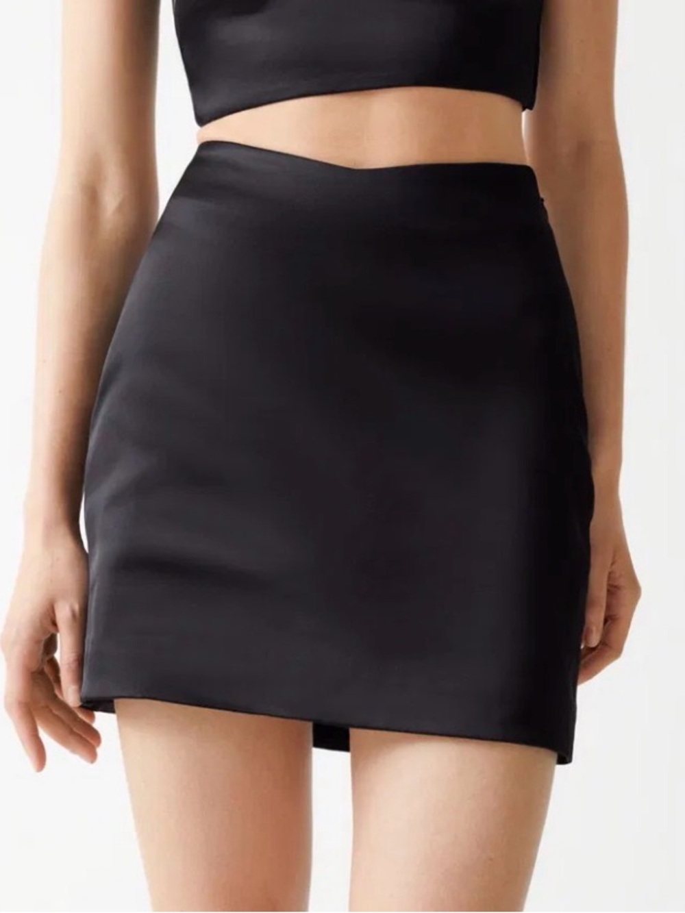 & Other Stories
Women's Green Satin Mini Skirt